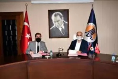 MEÜ ile İşkur arasında işbirliği protokolü imzalandı MEÜ ile İşkur arasında işbirliği protokolü imzalandı
