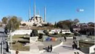 Mimar Sinan 445 yıl önce kendisini yaptı, şimdi meydanı yapılamıyor