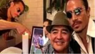 Nusret'ten Maradona için duygusal paylaşım! Nusret'ten Maradona için duygusal paylaşım!