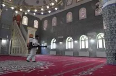 Osmangazi'de her noktada dezenfeksiyon Osmangazi'de her noktada dezenfeksiyon