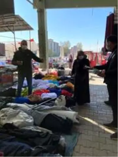 Pazaryeri ve toplu taşıma araçlarında denetim yapıldı Pazaryeri ve toplu taşıma araçlarında denetim yapıldı