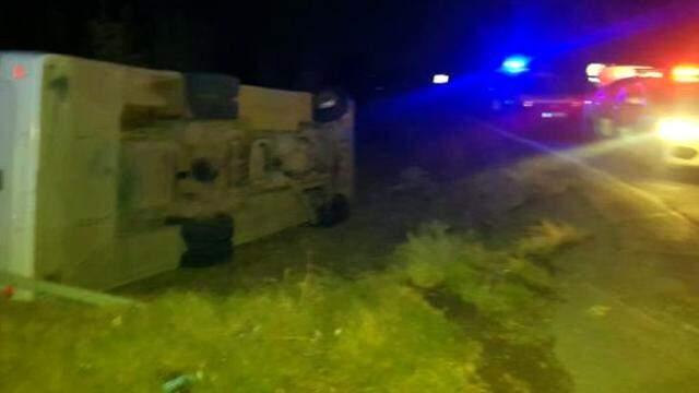 Polis midibüsü şarampole devrildi: 1 şehit, 4 yaralı Polis midibüsü şarampole devrildi: 1 şehit, 4 yaralı