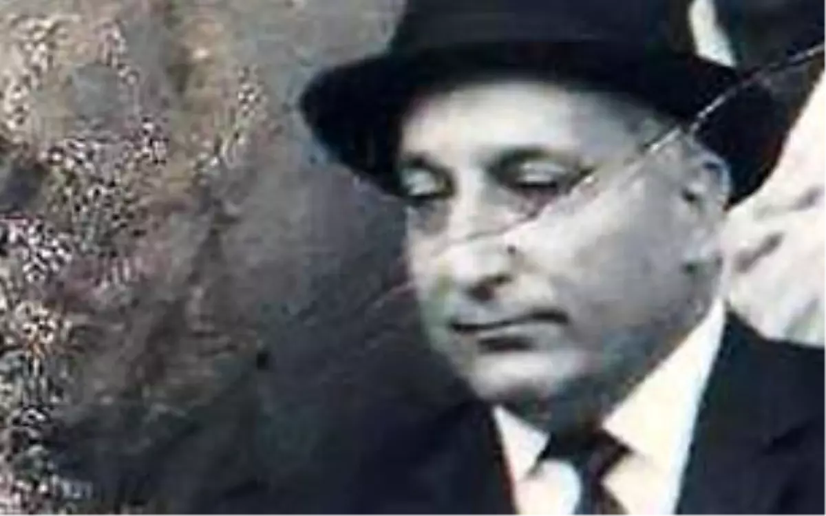 Rifat Adnan Akarca kimdir? Rifat Adnan Akarca hangi partiliydi? Rifat Adnan Akarca hayatı ve biyografisi!