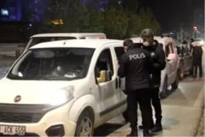 Son dakika haberleri: Şanlıurfa'nın cadde ve meydanları boşaldı Son dakika haberleri: Şanlıurfa'nın cadde ve meydanları boşaldı