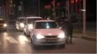 Son dakika haberleri: Şanlıurfa'nın cadde ve meydanları boşaldı Son dakika haberleri: Şanlıurfa'nın cadde ve meydanları boşaldı