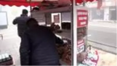 Simitçi HES kodu olmayana simit satmıyor Simitçi HES kodu olmayana simit satmıyor