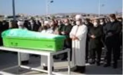 Sivas'ın Şahabettin dedesi son yolculuğuna uğurlandı Sivas'ın Şahabettin dedesi son yolculuğuna uğurlandı