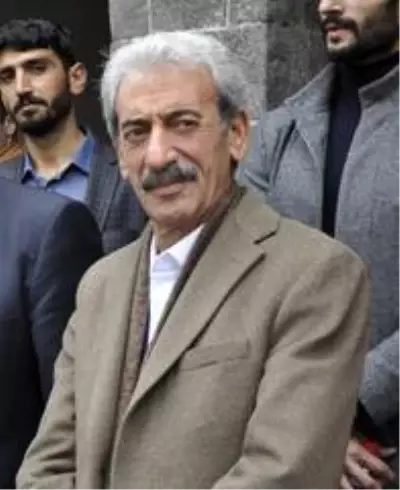 ŞANLIURFA - Siverek Belediye Başkanı Şehmus Aydın görevinden istifa etti ŞANLIURFA - Siverek Belediye Başkanı Şehmus Aydın görevinden istifa etti