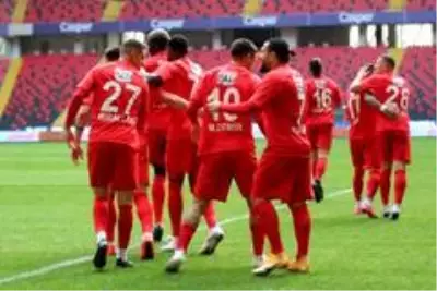 Süper Lig: Gaziantep FK: 2 Yeni Malatyaspor: 2 (Maç sonucu) Süper Lig: Gaziantep FK: 2 Yeni Malatyaspor: 2 (Maç sonucu)