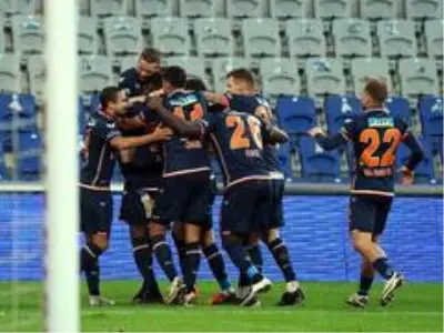Süper Lig: Medipol Başakşehir: 3 - Denizlispor: 3 (Maç sonucu) Süper Lig: Medipol Başakşehir: 3 - Denizlispor: 3 (Maç sonucu)