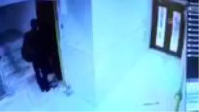 Telefonla dolandırıcılık yapan şüpheliler tutuklandı Telefonla dolandırıcılık yapan şüpheliler tutuklandı