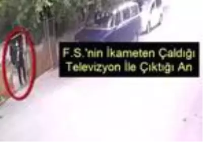 Son dakika haberleri! Televizyonu kucağına alıp kaçan hırsız yakalandı Son dakika haberleri! Televizyonu kucağına alıp kaçan hırsız yakalandı