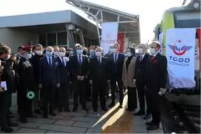 Bakan Karaismailoğlu, TCDD Kombine Taşımacılık Aktarma İstasyonu'nu ziyaret etti (2) Bakan Karaismailoğlu, TCDD Kombine Taşımacılık Aktarma İstasyonu'nu ziyaret etti (2)