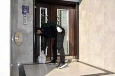 Son dakika haber! Tuzla'da karantinadaki vatandaşlara her gün üç çeşit yemek desteği Son dakika haber! Tuzla'da karantinadaki vatandaşlara her gün üç çeşit yemek desteği