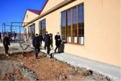 Vali Hüseyin Öner, Yalnızçam Kayak Merkezinde incelemelerde bulundu Vali Hüseyin Öner, Yalnızçam Kayak Merkezinde incelemelerde bulundu