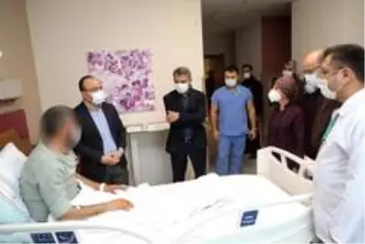 Valiler, yaralı askerleri ziyaret etti, Bakan Soylu aileleriyle telefonda görüştü Valiler, yaralı askerleri ziyaret etti, Bakan Soylu aileleriyle telefonda görüştü
