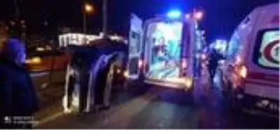 Ambulans otomobil ile çarpıştı: 2 yaralı Ambulans otomobil ile çarpıştı: 2 yaralı