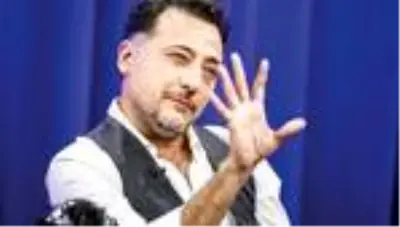 Yiğit Özşener: Usturuplu deliyim Yiğit Özşener: Usturuplu deliyim