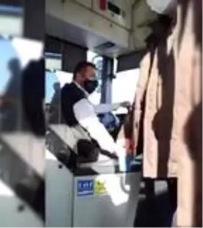 Yolcuları 'Hoş geldiniz' diyerek karşılayan halk otobüsü şoförü ilgi gördü Yolcuları 'Hoş geldiniz' diyerek karşılayan halk otobüsü şoförü ilgi gördü