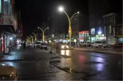 (HAKKARİ)Yüksekovalılar sokağa çıkma kısıtlamasına uydu (HAKKARİ)Yüksekovalılar sokağa çıkma kısıtlamasına uydu