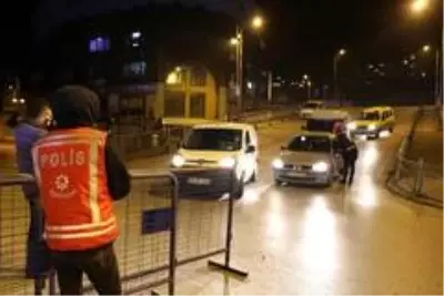 Zonguldak'ta sokağa çıkma kısıtlaması başladı Zonguldak'ta sokağa çıkma kısıtlaması başladı