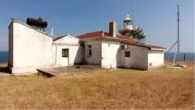 159 yıldır denize ışık tutuyor 159 yıldır denize ışık tutuyor