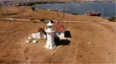 159 yıldır denize ışık tutuyor 159 yıldır denize ışık tutuyor