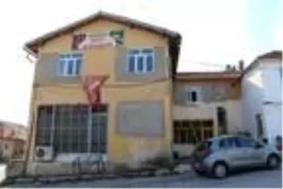 20 ayda 5 muhtarın değiştiği Çetince, yeni muhtarına kavuştu 20 ayda 5 muhtarın değiştiği Çetince, yeni muhtarına kavuştu