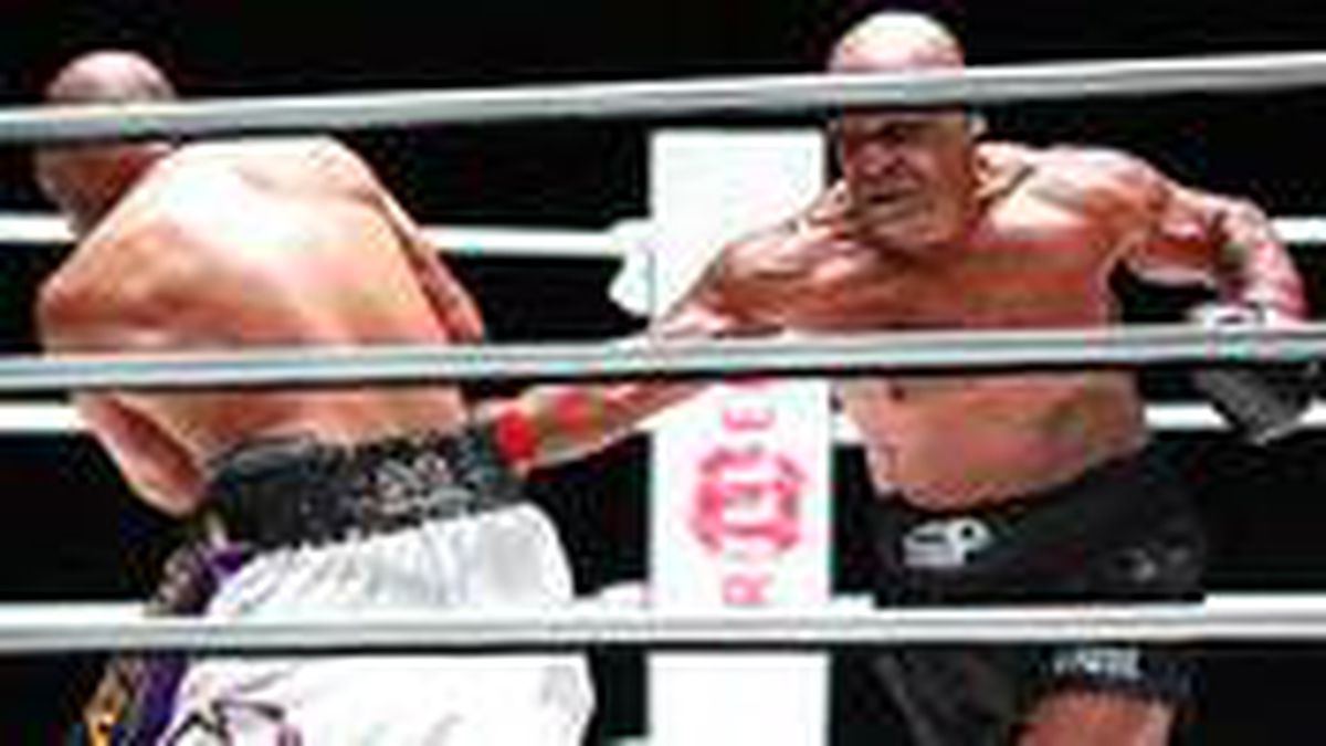 54 yaşında ringlere dönen Mike Tyson berabere kaldığı maçtan 156 milyon TL kazandı