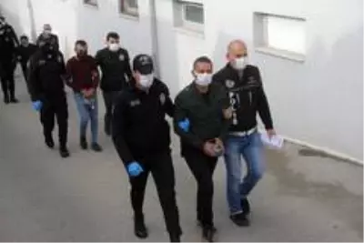 Son dakika haberleri... Adana'da uyuşturucu operasyonuna 9 tutuklama Son dakika haberleri... Adana'da uyuşturucu operasyonuna 9 tutuklama