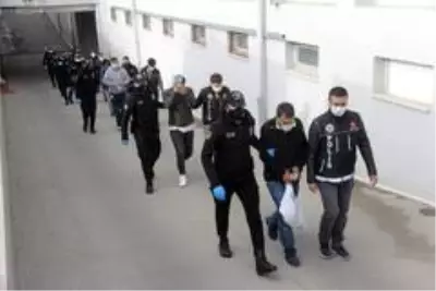 Son dakika haberleri... Adana'da uyuşturucu operasyonuna 9 tutuklama Son dakika haberleri... Adana'da uyuşturucu operasyonuna 9 tutuklama