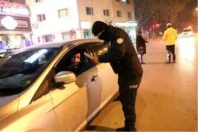 Son dakika haberleri! Afyonkarahisar'da kısıtlamanın ilk dakikalarında denetimler başladı Son dakika haberleri! Afyonkarahisar'da kısıtlamanın ilk dakikalarında denetimler başladı
