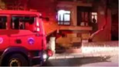 Son dakika haberleri... Apartman dairesinde çıkan yangın söndürüldü Son dakika haberleri... Apartman dairesinde çıkan yangın söndürüldü