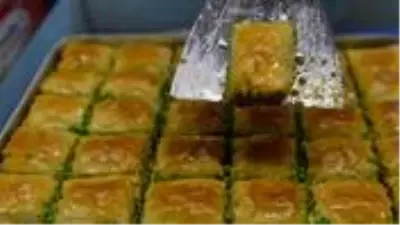 Ayrılığı hazmedemedi! Eşi terk edince evini kurşunladığı kayınpederini, baklavayla zehirledi Ayrılığı hazmedemedi! Eşi terk edince evini kurşunladığı kayınpederini, baklavayla zehirledi