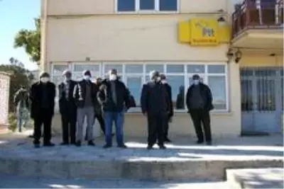 Azeri Türkleri işgalden kurtarılan ana yurtlarına gidip atalarını yad etmek istiyor Azeri Türkleri işgalden kurtarılan ana yurtlarına gidip atalarını yad etmek istiyor
