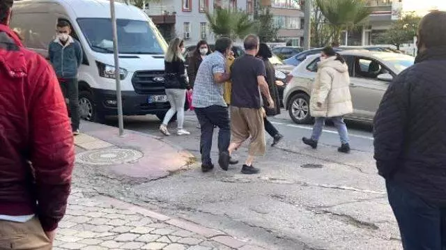 Babası sinir krizi geçirdi! 6'ncı kattan düşen 13 yaşındaki çocuk hayatını kaybetti Babası sinir krizi geçirdi! 6'ncı kattan düşen 13 yaşındaki çocuk hayatını kaybetti