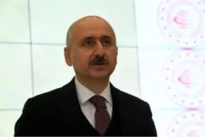Bakan Karaismailoğlu'ndan Türk Bayraklı bir ticaret gemisine yapılan müdahaleye sert çıkış Bakan Karaismailoğlu'ndan Türk Bayraklı bir ticaret gemisine yapılan müdahaleye sert çıkış