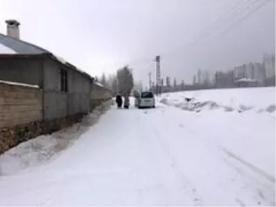 Başkale beyaza büründü Başkale beyaza büründü