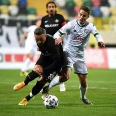 Bursaspor deplasmanda 13 puan kaybetti Bursaspor deplasmanda 13 puan kaybetti