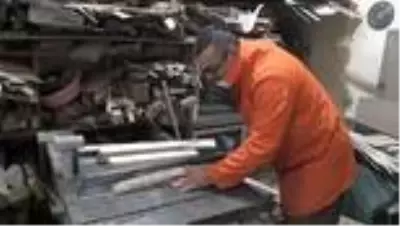 Çocukluk oyuncağı 'maket gemiler' mesleği oldu Çocukluk oyuncağı 'maket gemiler' mesleği oldu