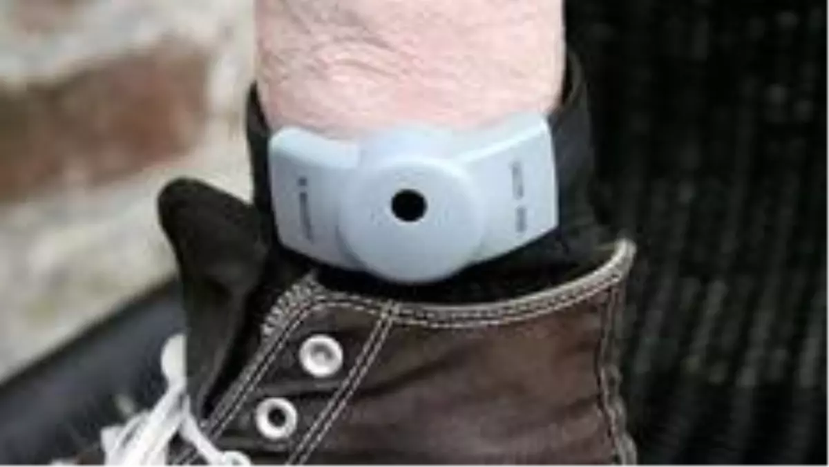 Belçika'da koronavirüs nedeniyle tutuklular elektronik kelepçe ile evlerine gönderiliyor