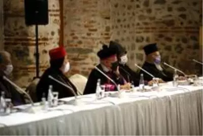 Cumhurbaşkanlığı Sözcüsü Kalın ve Bakan Gül dini azınlık temsilcileriyle bir araya geldi Cumhurbaşkanlığı Sözcüsü Kalın ve Bakan Gül dini azınlık temsilcileriyle bir araya geldi