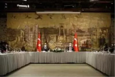 Cumhurbaşkanlığı Sözcüsü Kalın ve Bakan Gül dini azınlık temsilcileriyle bir araya geldi Cumhurbaşkanlığı Sözcüsü Kalın ve Bakan Gül dini azınlık temsilcileriyle bir araya geldi