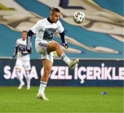 Derbide Maradona unutulmadı Derbide Maradona unutulmadı