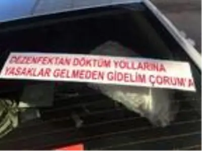 Düğün aracına 'Dezenfektan döktüm yollarına' yazdıran damat: Kurallara lütfen uyalım Düğün aracına 'Dezenfektan döktüm yollarına' yazdıran damat: Kurallara lütfen uyalım