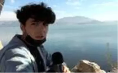 Eğirdir, kimyasal kirlilik nedeniyle köpürüyor (2) Eğirdir, kimyasal kirlilik nedeniyle köpürüyor (2)