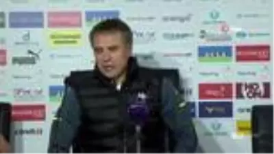 Ersun Yanal: 'Centilmen bir rakiple iyi şartlarda, iyi koşullarda oynadığımızı düşünüyorum' Ersun Yanal: 'Centilmen bir rakiple iyi şartlarda, iyi koşullarda oynadığımızı düşünüyorum'