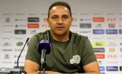 Fuat Çapa: 'İlk yarı 3-0 yapsak maçı erken bitirebilirdik' Fuat Çapa: 'İlk yarı 3-0 yapsak maçı erken bitirebilirdik'
