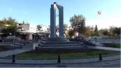 Trafik polisleri sabah saatlerinde sokağa çıkma kısıtlamasıyla ilgili denetimlerini sürdürdü Trafik polisleri sabah saatlerinde sokağa çıkma kısıtlamasıyla ilgili denetimlerini sürdürdü