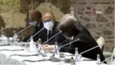 Cumhurbaşkanlığı Sözcüsü Kalın ve Bakan Gül dini azınlık temsilcileriyle bir araya geldi Cumhurbaşkanlığı Sözcüsü Kalın ve Bakan Gül dini azınlık temsilcileriyle bir araya geldi